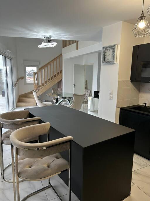 Apartamento Appart Duplex 87M2 Pres D'Airbus Toulouse Exterior foto