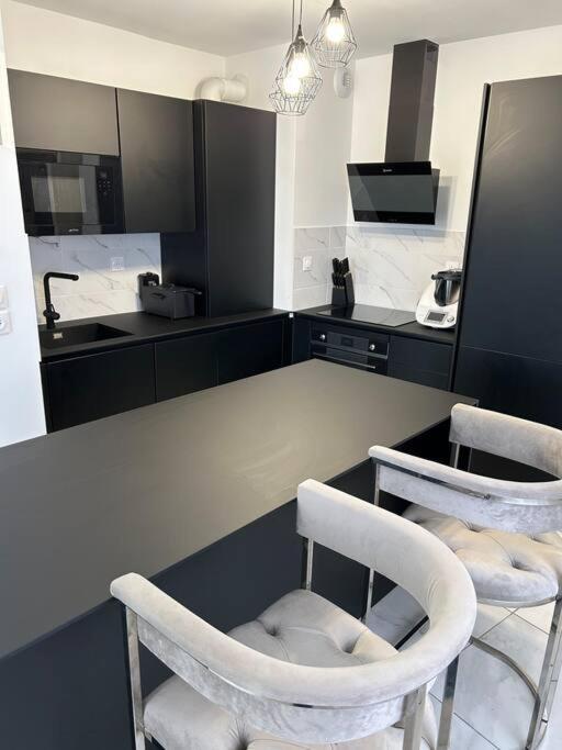 Apartamento Appart Duplex 87M2 Pres D'Airbus Toulouse Exterior foto